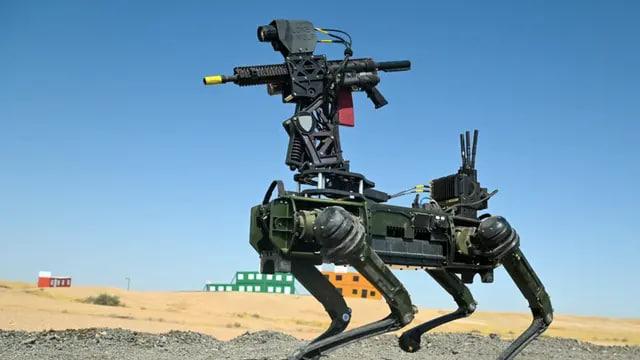Армия США испытала робота-собаку с винтовками: они обнаруживают угрозы с воздуха ночью Армия США испытала робота-собаку с винтовками: они обнаруживают угрозы с воздуха ночью