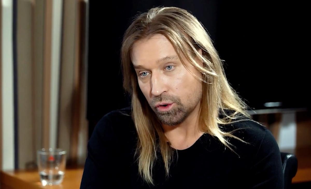 Олег Винник ищет пиарщиков, которые бы помогли ему восстановить репутацию в Украине, рассказал Беспалов / скриншот из видео Олег Винник ищет пиарщиков, которые бы помогли ему восстановить репутацию в Украине, рассказал Беспалов / скриншот из видео