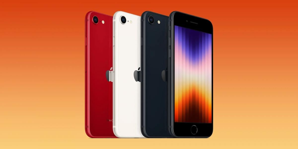 iPhone SE 3 в 2024 году выглядит заметно устаревшим / фото Apple iPhone SE 3 в 2024 году выглядит заметно устаревшим / фото Apple