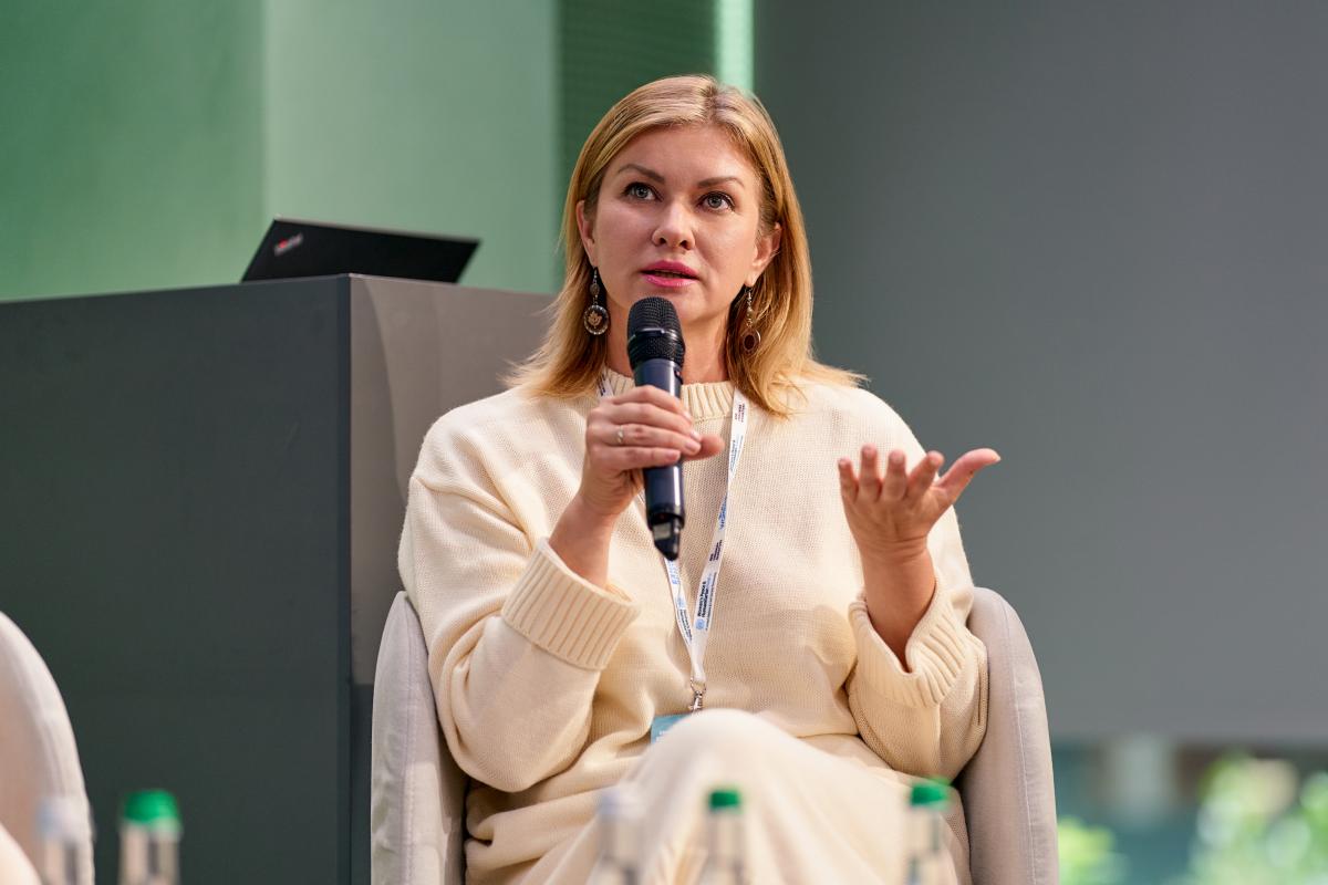 Учасниця Оксана Войнаровська розповідає історію свого відродження / фото Авраменко Кирило Учасниця Оксана Войнаровська розповідає історію свого відродження / фото Авраменко Кирило