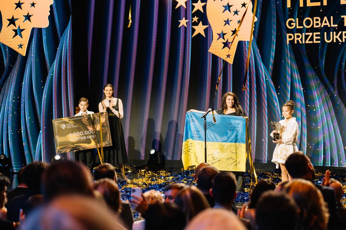 Леся Павлюк визнана найкращою вчителькою України у 2024 році / фото Global Teacher Prize Ukraine Леся Павлюк визнана найкращою вчителькою України у 2024 році / фото Global Teacher Prize Ukraine