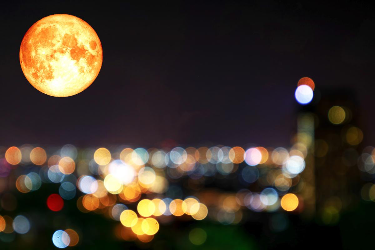 Коли повний Місяць буде в жовтні 2024 / ua.depositphotos.com Коли повний Місяць буде в жовтні 2024 / ua.depositphotos.com