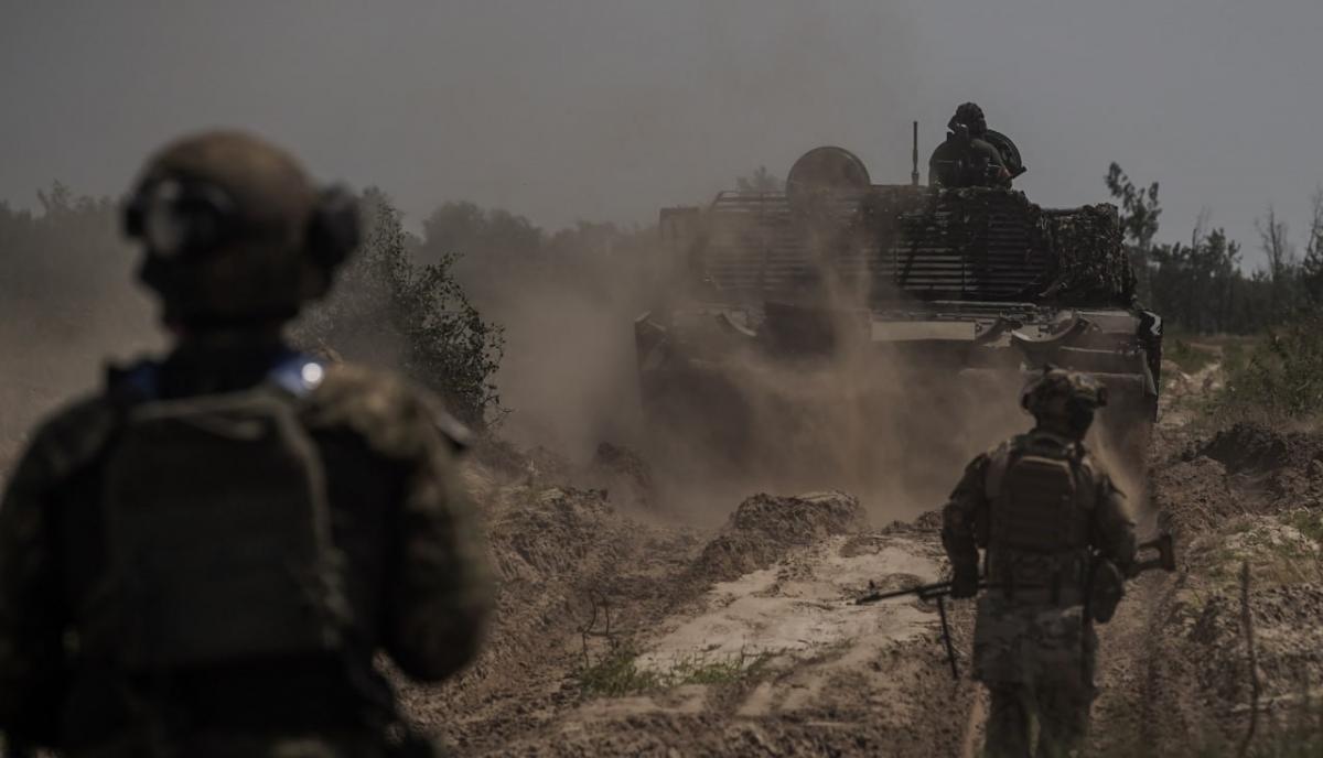 ЗСУ тримають оборону на фронті / фото пресслужба АЗОВ ЗСУ тримають оборону на фронті / фото пресслужба АЗОВ