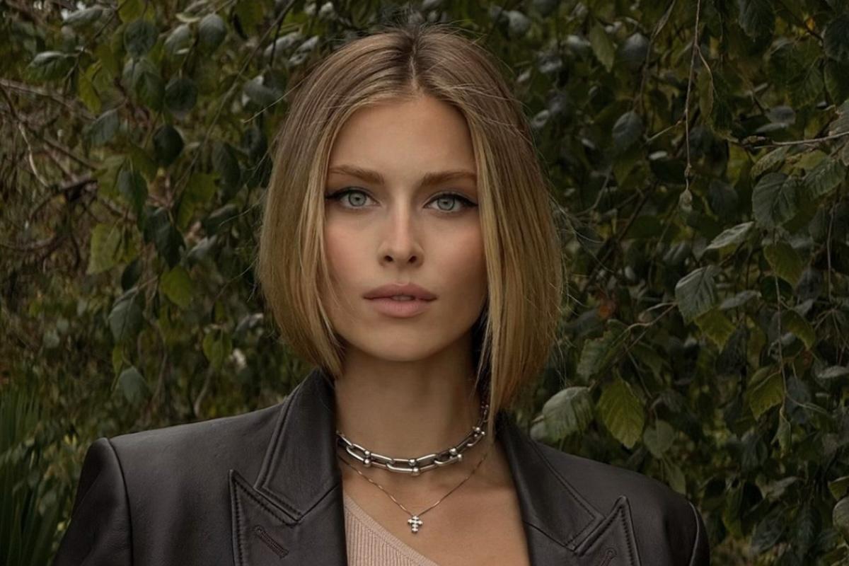 Дівчина давно не живе в Україні / фото instagram/iamsofiaeve Дівчина давно не живе в Україні / фото instagram/iamsofiaeve