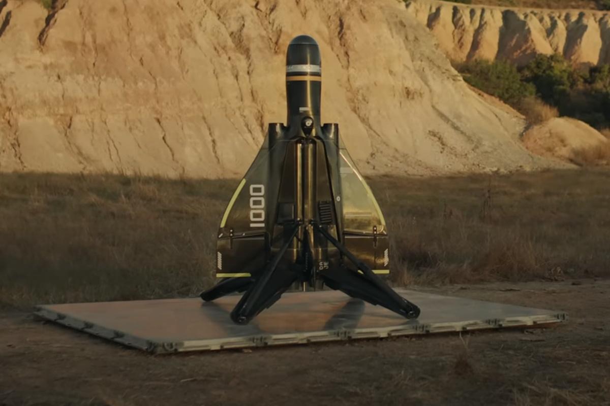 Дрон Roadrunner-M злітає вертикально і так само може повертатися назад / кадр з відео Дрон Roadrunner-M злітає вертикально і так само може повертатися назад / кадр з відео