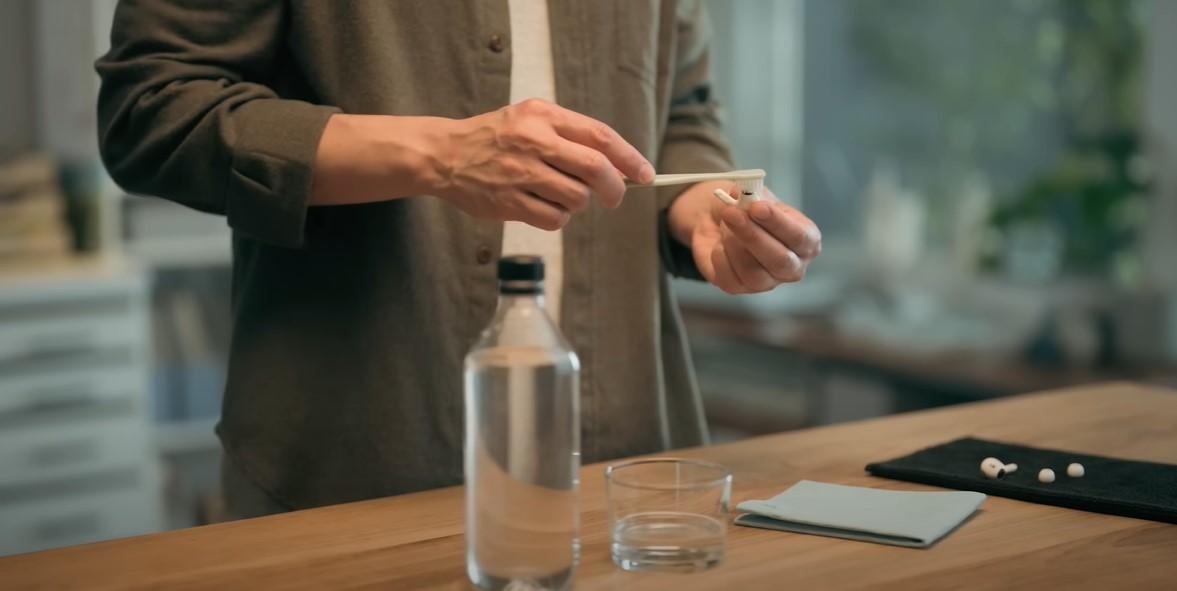 Як правильно чистити навушники AirPods: Apple опублікувала докладне відео Як правильно чистити навушники AirPods: Apple опублікувала докладне відео