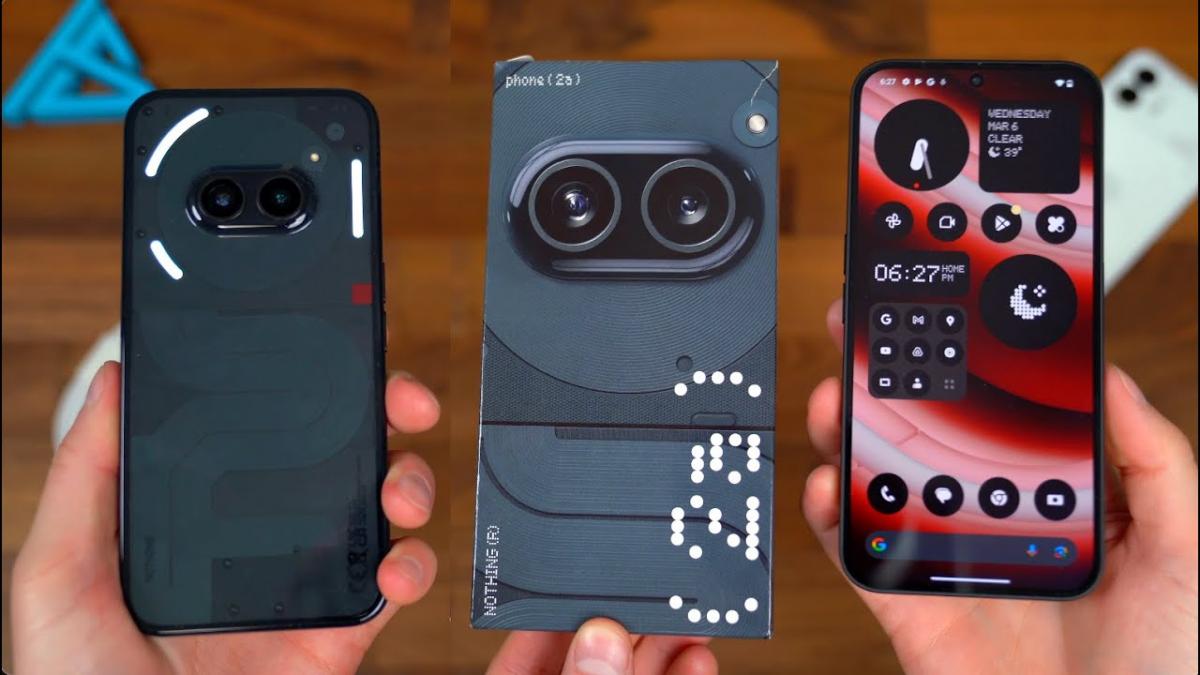 Nothing Phone (2a) / Скриншот с ютуба Nothing Phone (2a) / Скриншот с ютуба