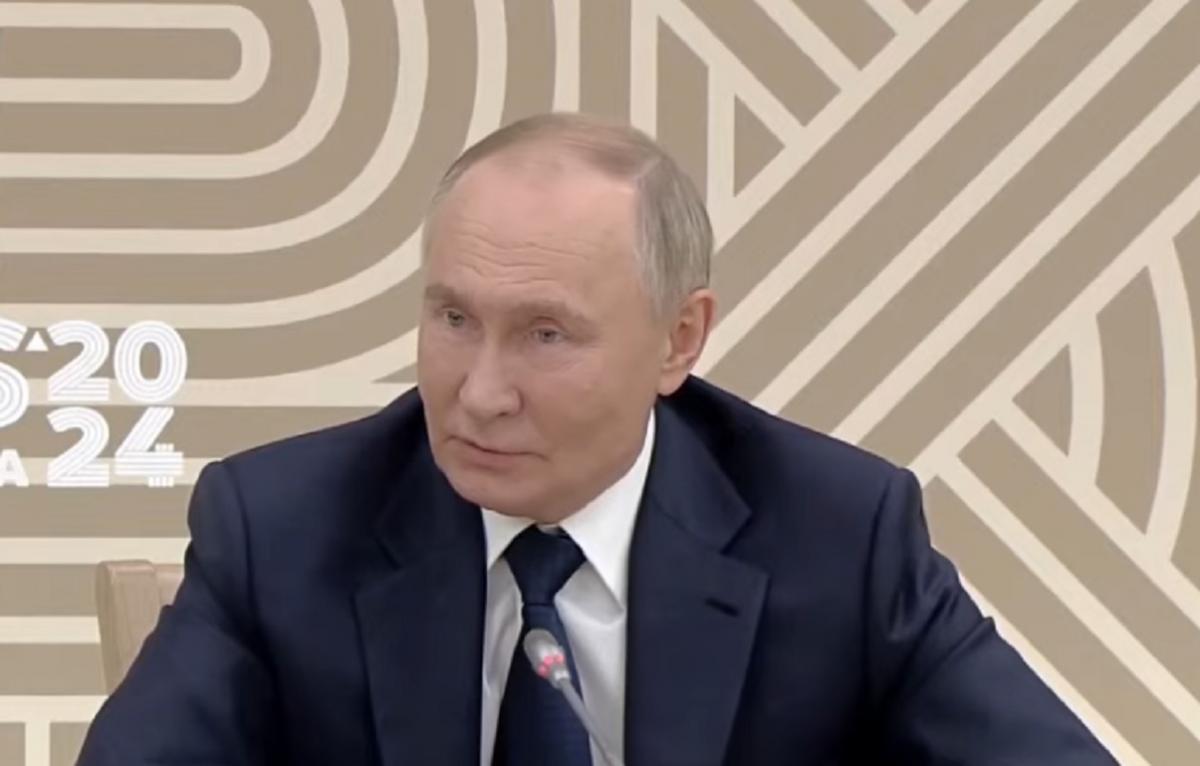 Путин говорит, что не боится ордера МУС, но в Бразилию не поедет / скриншот Путин говорит, что не боится ордера МУС, но в Бразилию не поедет / скриншот