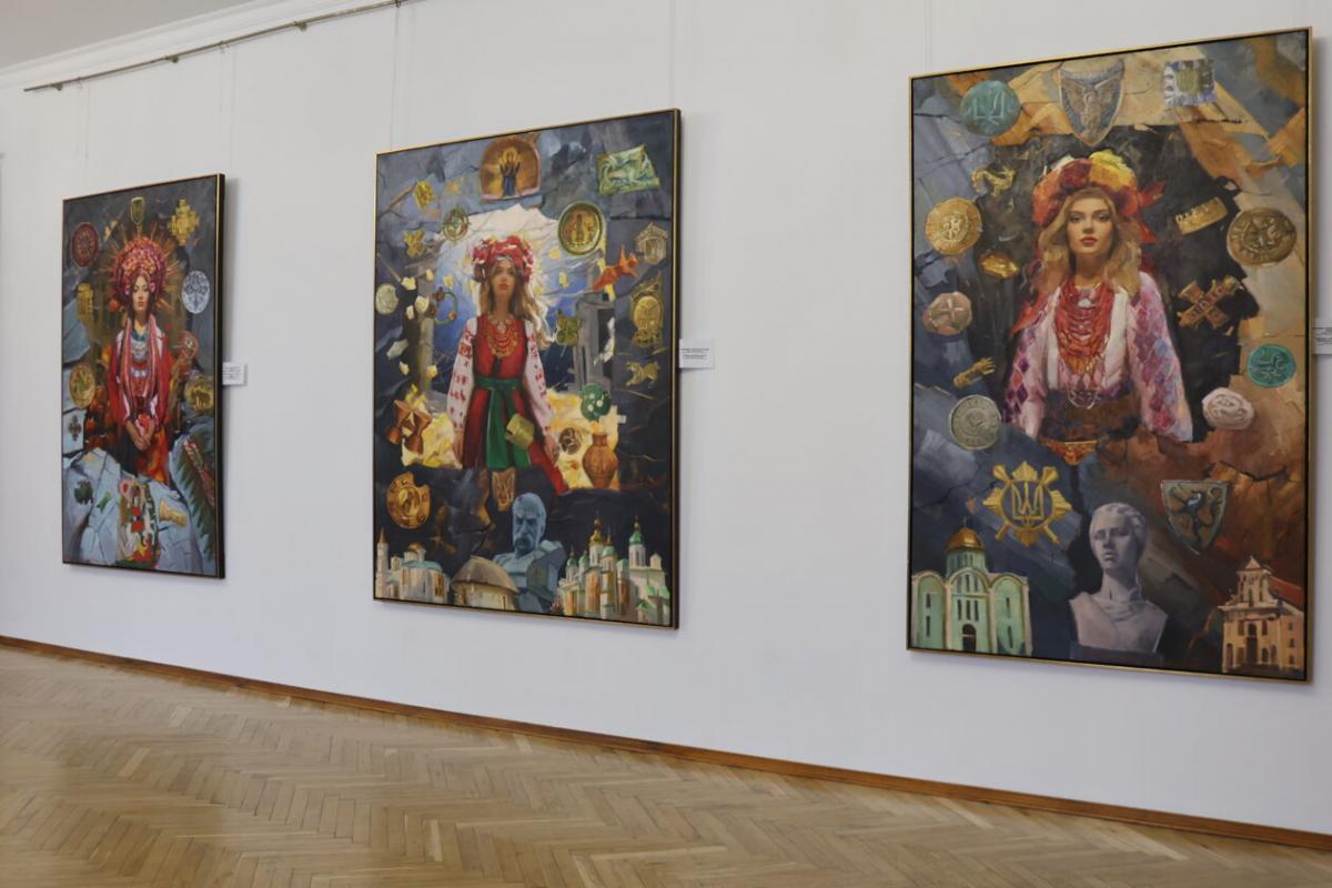 У Вінниці презентували мистецький проєкт 'Україна крізь віки' народного художника Володимира Козюка У Вінниці презентували мистецький проєкт 'Україна крізь віки' народного художника Володимира Козюка