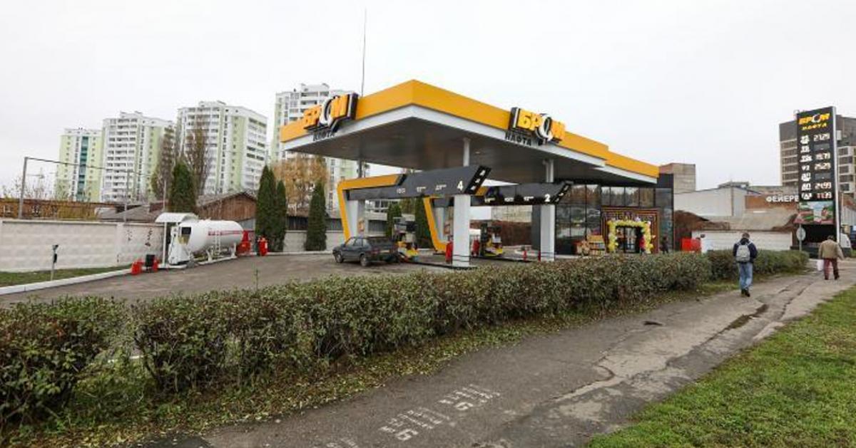 Найнижчі офіційні зарплати серед великих мереж АЗС – у БРСМ-Нафта, Мотто та Прайм, розповів експерт Найнижчі офіційні зарплати серед великих мереж АЗС – у БРСМ-Нафта, Мотто та Прайм, розповів експерт