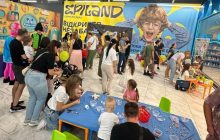 Відкриття ТРЦ "Епіцентр" в Чабанах: свято для всієї родини і подарунки від "Вухастика"