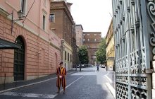 "Ромео та Джульєтта": банк Ватикану звільнив двох працівників із незвичайної причини