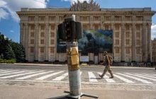 Оккупанты ударили ракетой по многоквартирному дому в Харькове