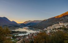 Про нього знають не всі: названо мальовничий регіон в Італії, який зачаровує своєю красою