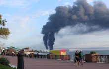 Эксперт об ударе по нефтебазе в Феодосии: Надеемся, все выгорит дотла