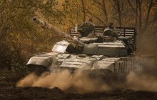 Украина может согласиться на прекращение войны по сценарию Трампа, но не в обмен на стратегические территории, - Bloomberg