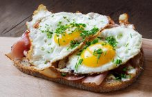 5 способів поліпшити сендвіч із яйцем до ресторанного рівня: кулінар розкрив геніальні ідеї