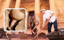 Археологи виявили в Йорданії таємничу гробницю, яка пролежала непорушно 2 тисячі років