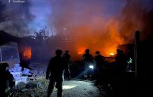 РФ вдарила по відділенню "Нової пошти" на Донеччині: загинули люди (фото, відео)