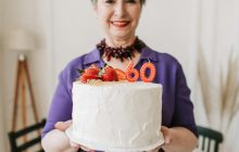 З ювілеєм 60 років: зворушливі привітання в прозі, красиві вірші та листівки