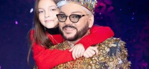 12-летняя дочь путиниста Киркорова публично пошутила над ним (видео)