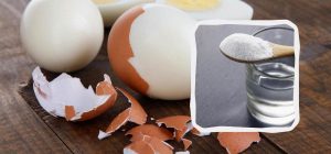 Вареные яйца получаются нежными и легко чистятся: что надо добавить в воду