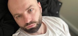 "Тяжко": відомий український ведучий зізнався, що у його коханої був викидень