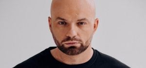 Известный ведущий рассказал о ночном "прилете" на его улице - погибла соседка