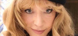 Алла Пугачева публично ответила на хейт россиян по поводу ее семьи: "Давайте еще"