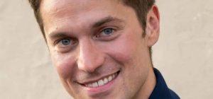 Сериал "Эмили в Париже" может остаться без одного из главных актеров: что произошло