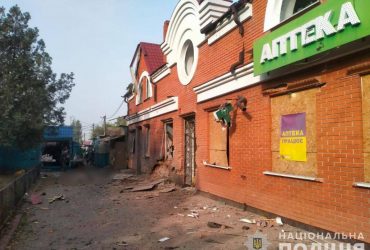 Россияне ударили по рынку в Херсоне: много погибших и раненых (фото)