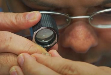 Санкции против РФ ударили по бриллиантовому городу Индии: WSJ рассказало, как это произошло