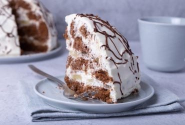 Его готовили все советские хозяйки: шоколадный торт Кучерявый Вася