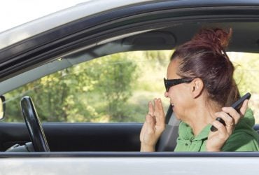 Почему в машине неприятно пахнет и как это исправить: советы от экспертов