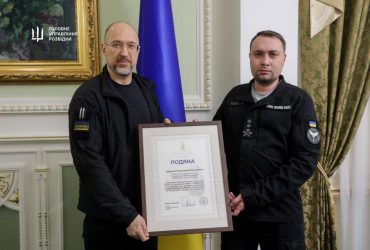 Буданов получил награду за вклад разведки на войне против России (фото)