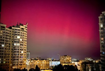 Полярное сияние осветило небо в разных уголках Украины (фото)