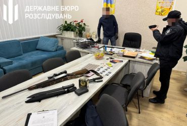 Погорів на пальному: на Тернопільщині військком міняв відстрочку на талони