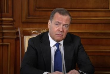 Медведев зафонтанировал угрозами из-за запуска первого завода Rheinmetall в Украине