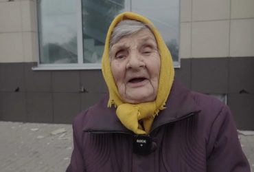 Я ще жива: 91-річна мешканка Суджі звернулася до родичів з України