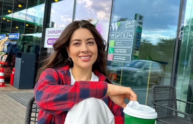 Раміна Есхакзай відповіла на чутки, що вона йде в політику та буде в Офісі Президента