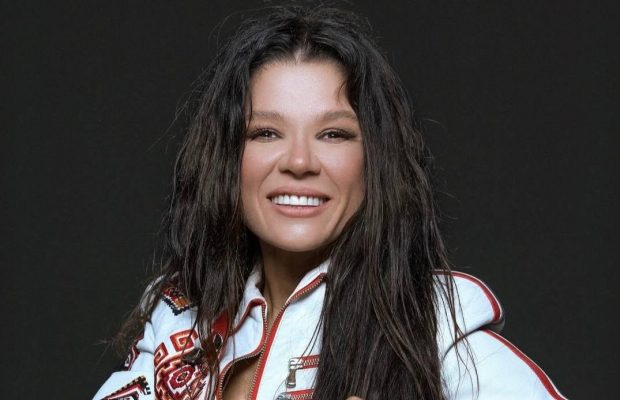 51-річна відома співачка розповіла про майбутнє материнство: "Я маю це зробити"