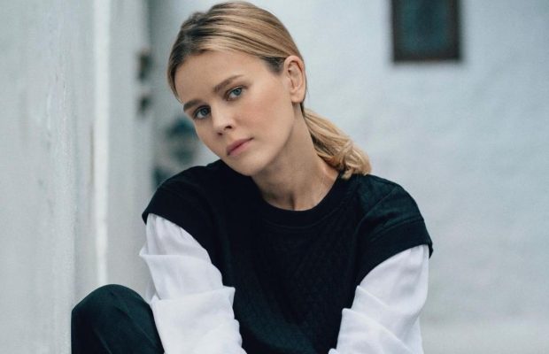 Зірка серіалу "Кухня" відповіла, чи спілкується з акторами з серіалу під час війни