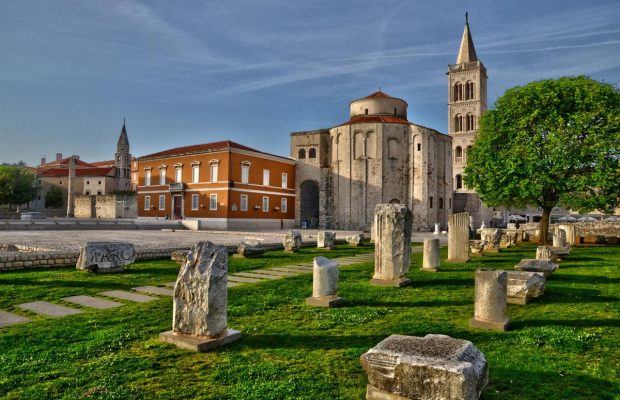 Тихі пляжі та чудові заходи сонця: названо місто у Європі, де у жовтні 20 градусів тепла