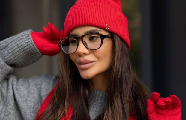 Модные шарфы на зиму 2025: они не только согреют, но и сделают образ очень стильным (фото)