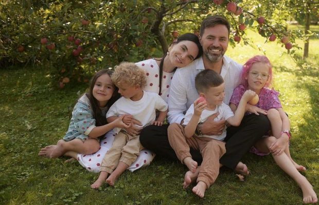 "Не знаємо, як це сталося": Інна Мірошниченко розповіла про зміни у стосунках між названими дітьми