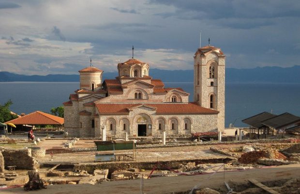 Старовинні будинки та смачна їжа: експерт порадив країну у Європі, яку варто відвідати