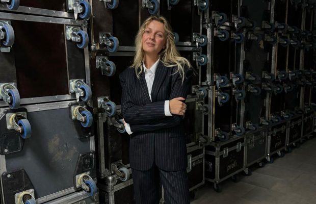 Відомій співачці влаштували сюрприз у Палаці спорту та довели її до сліз (відео)