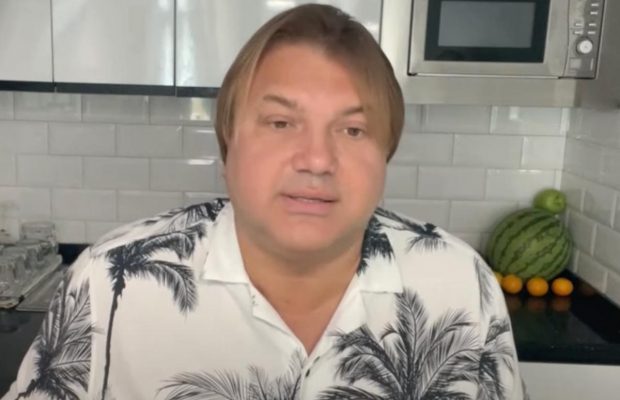 Гороскоп на листопад від Влада Росса: Овнам - кар'єрне зростання, Левам - флірт і романи