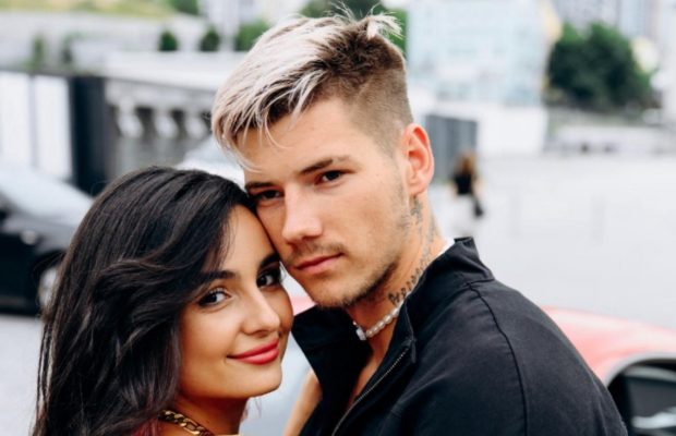 "Ми помирилися": Анна Трінчер відновила спілкування з втікачем Волошиним