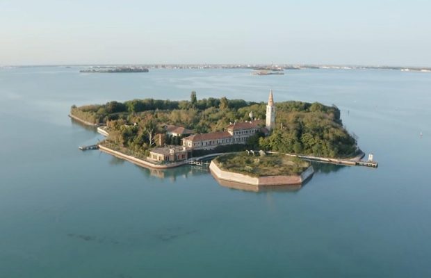 Рай для "темного" туризму: таємниця італійського острова, де загинули понад 100 тисяч осіб